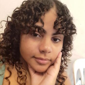 Babysitter in Salvador: Victoria