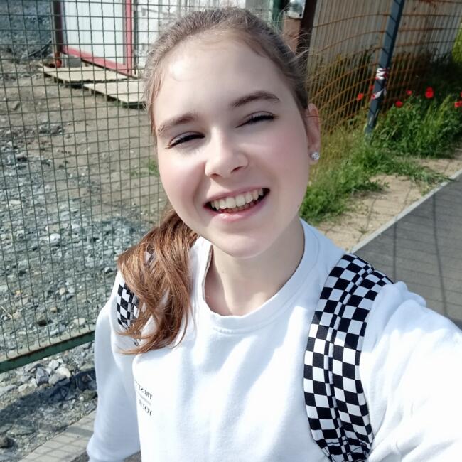 Babysitter in Celldömölk: Júlia