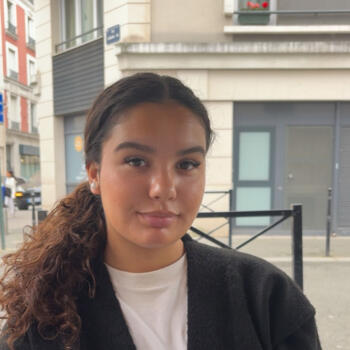 Babysitter in Clichy: Myriam