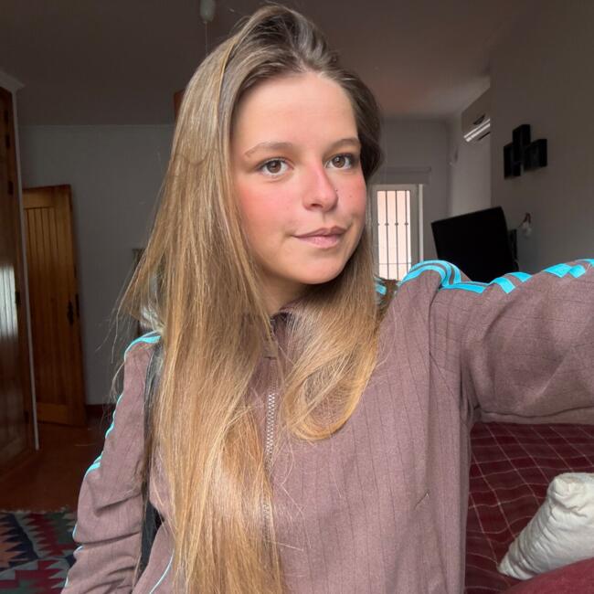 Babysitter in Cascais: Leonor