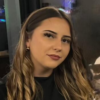 Babysitter in Tours: Marine