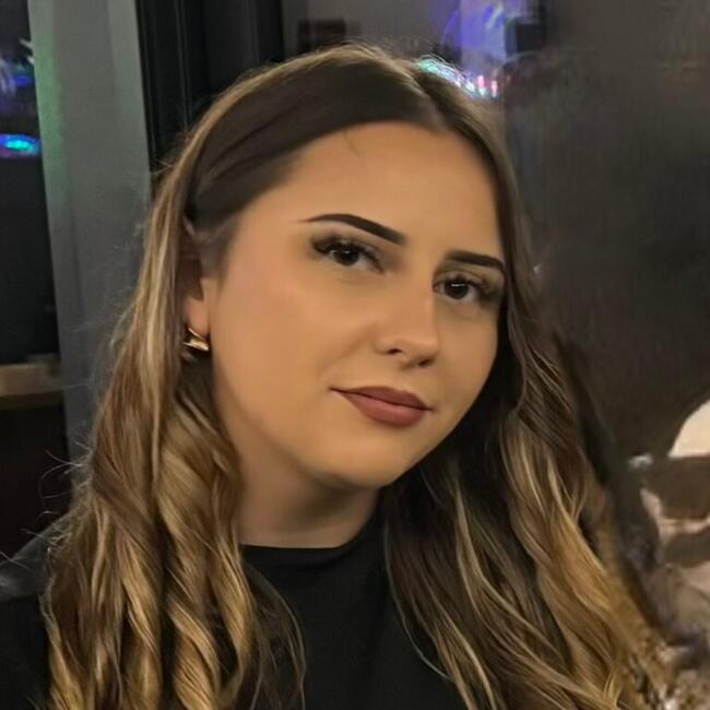 Babysitter in Tours: Marine