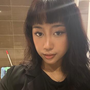 Babysitter in Kuala Lumpur: Sha