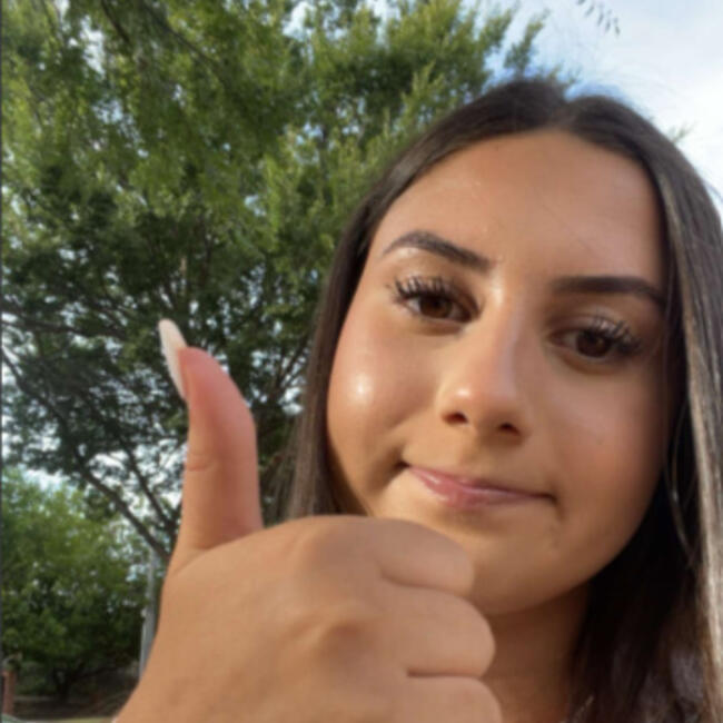 Babysitter in Melbourne: Alexandra