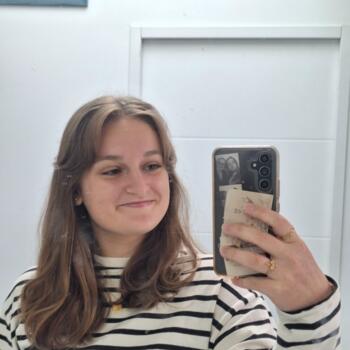 Baby-sitter Saint-Armel: Adèle