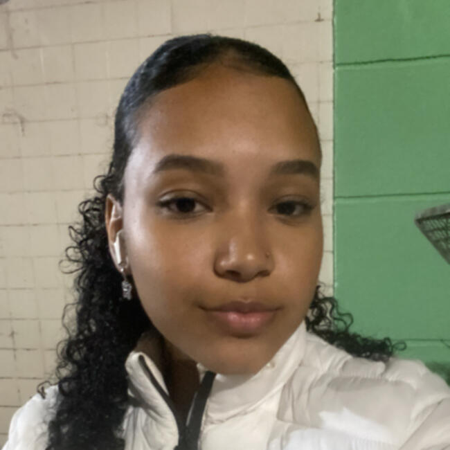 Babá em Ubatuba: Milena