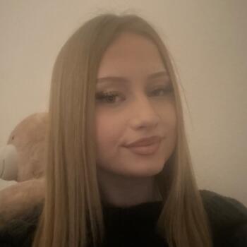 Baby-sitter in Genève: Albulena