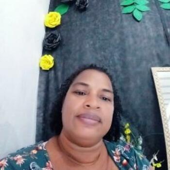 Babá em Salvador: Adriana