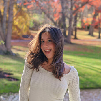 Canguro Sevilla: Adriana