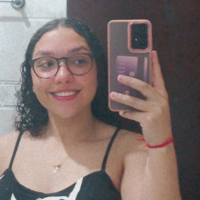 Babysitter in Maringá: Jordana