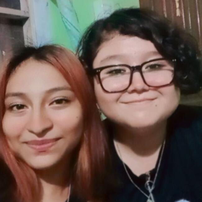 Babysitter in Cancún: Nia y Angie.