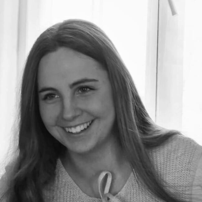 Babysitter in Plonévez-Porzay: Cloé