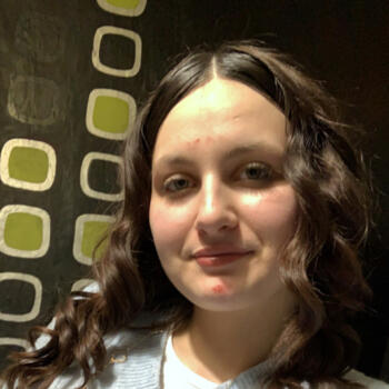 Baby-sitter in Fleury-les-Aubrais: Lindsay