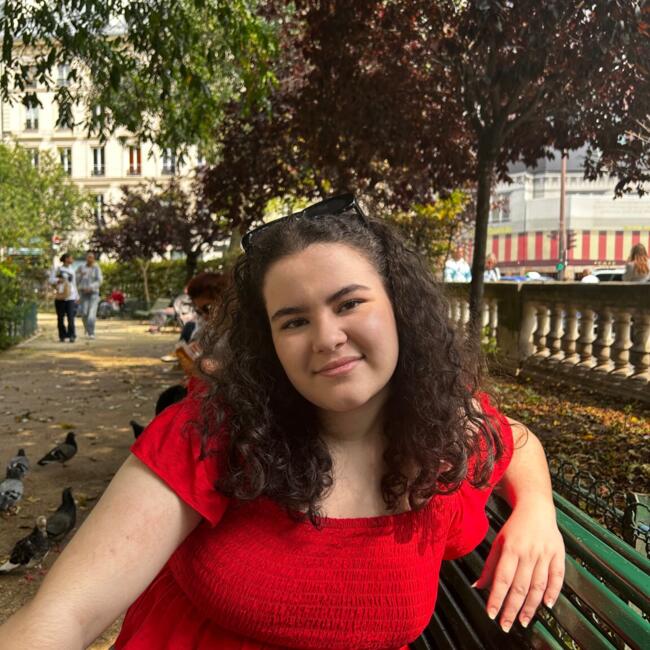 Babysitter in Argenteuil-sur-Armançon: Massilva