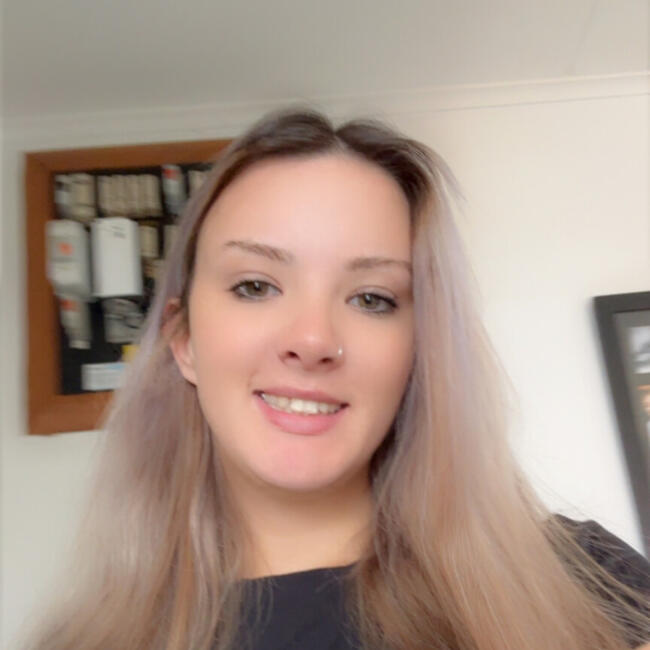 Babysitter in Dunedin: Briar