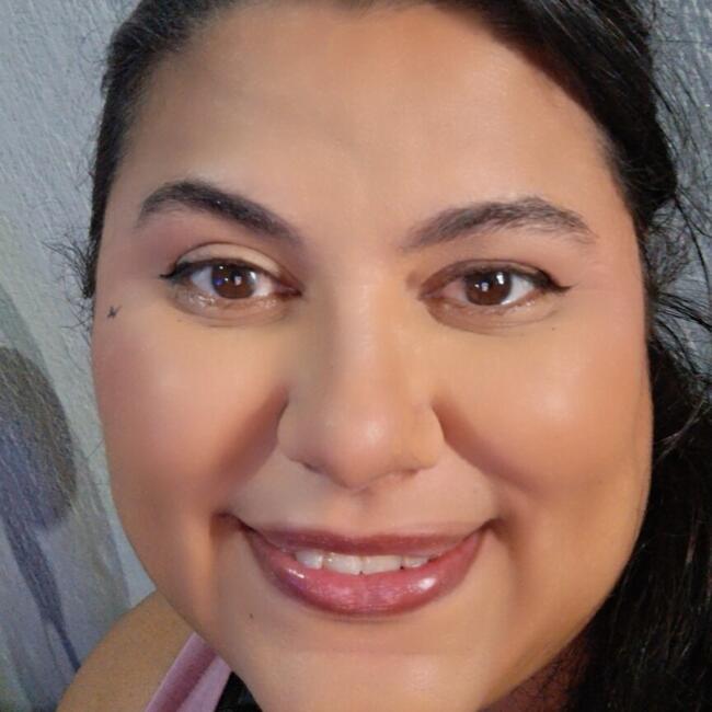 Emprego de babá em Jacareí: Renata