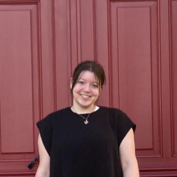 Babysitter in Fontaine-Française: Lila