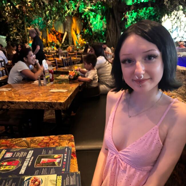 Babysitter in Fort Worth: Aubrey