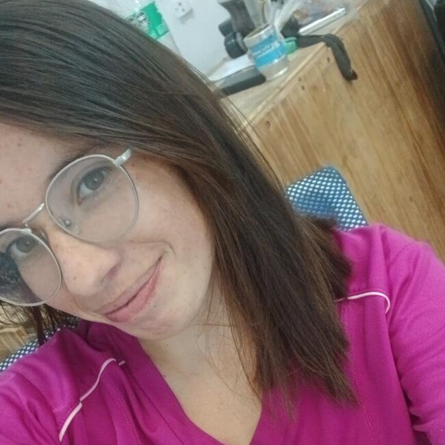 Babysitter in Paraná: Yazmin