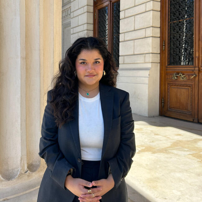 Babysitter in Meyrin: Loujaine