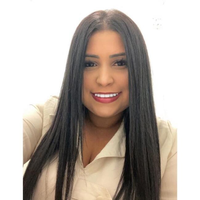 Babysitter in São Paulo: Larissa