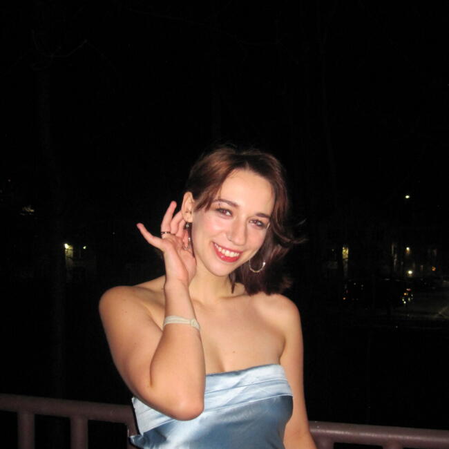 Babysitter in Florence: Mya