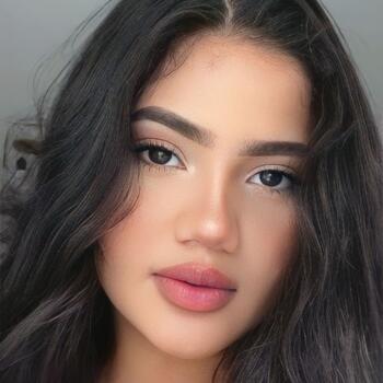 Babysitter Goiânia: Flávia