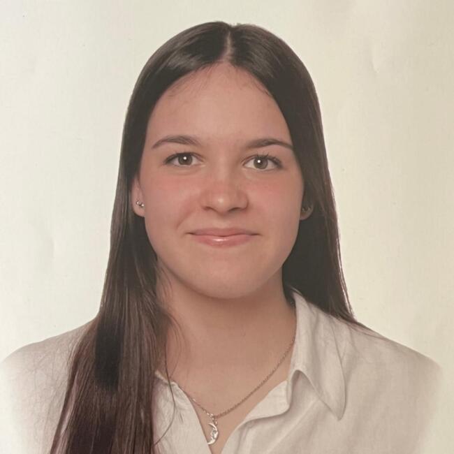 Canguro en Alcobendas: Leyre