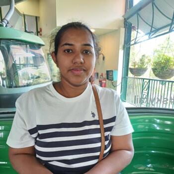 Babysitting job in Townsville: babysitting job Gayathri