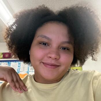 Babysitter in New York: Yelitza