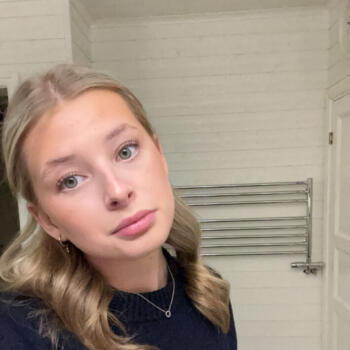 Babysitter in Hällevadsholm: Ella