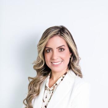 Babysitting job in Joinville: babysitting job Indiara