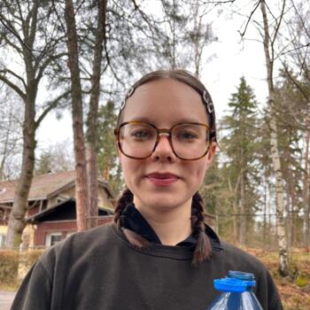 Babysitter in Warsaw: Julia