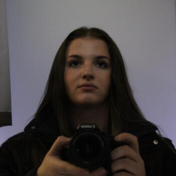 Babysitter in Woluwe-Saint-Lambert/Sint-Lambrechts-Woluwe: Maya