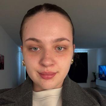 Babysitter in Bredene: Selma