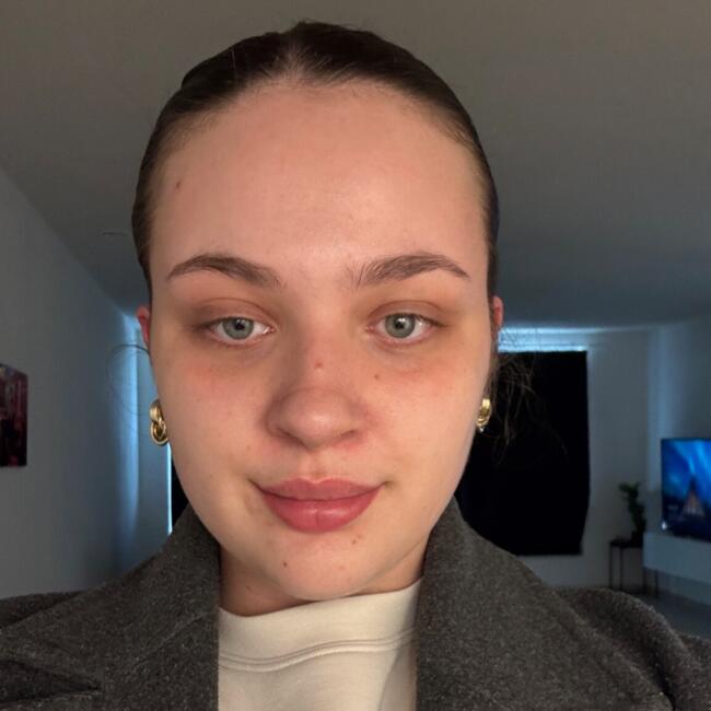 Babysitter in Bredene: Selma