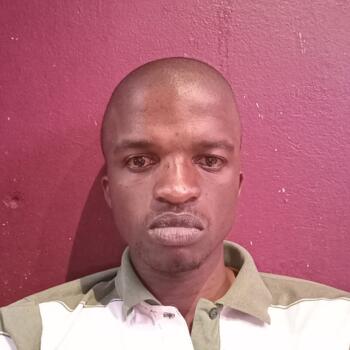 Babysitter in Soweto: Emmanuel Rotondwa