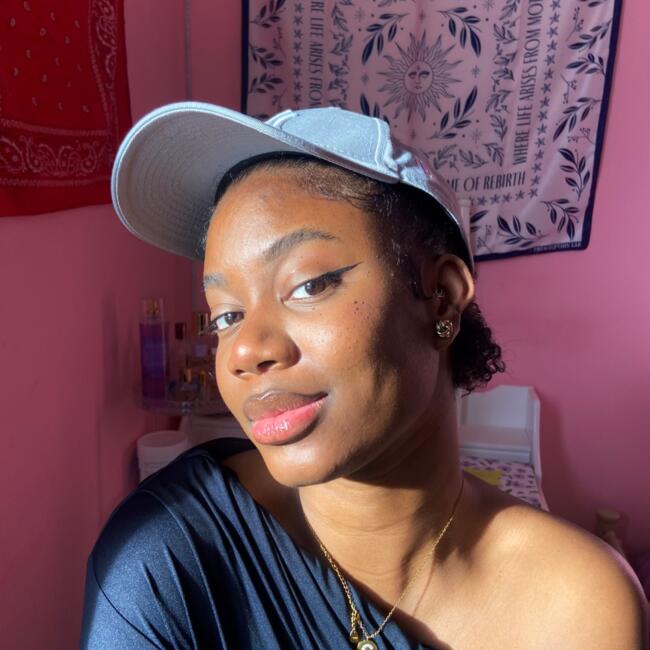 Babysitter in Aubervilliers: Claudia