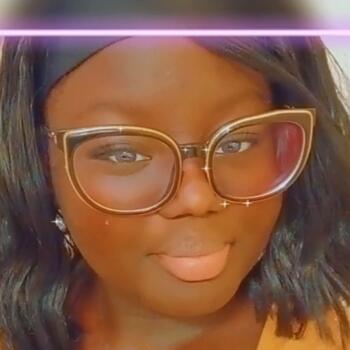 Baby-sitter in Basse-Goulaine: Taina