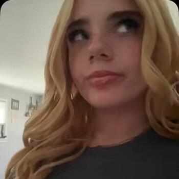 Babysitter in Woodbury (New Jersey): Kayla