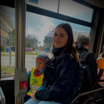 Babysitter in Saint-Ouen-en-Belin: Sarah