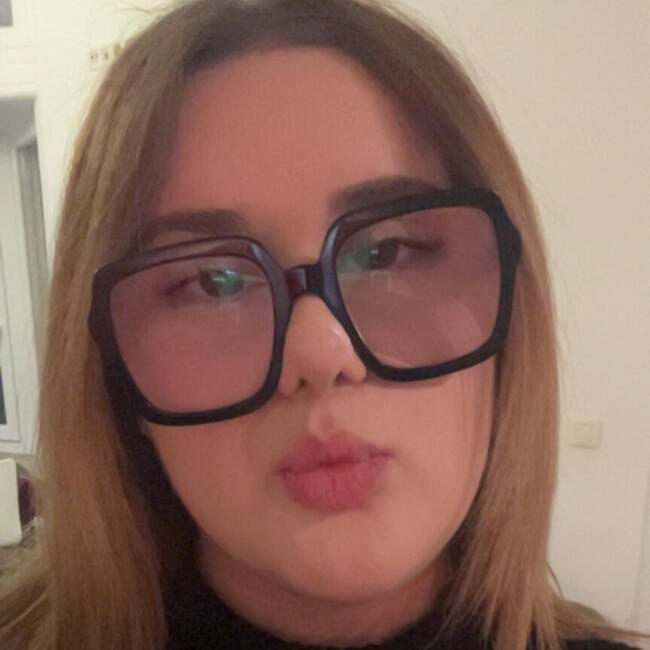 Babysitter in Saint-Saulve: Emma