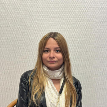 Babysitter in Teting-sur-Nied: Clara