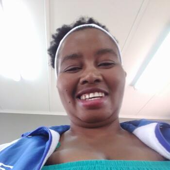 Babysitter in Durbanville: Phumeza