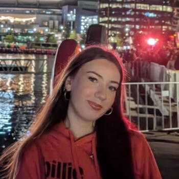 Babysitter in Sunshine Coast: Elysia