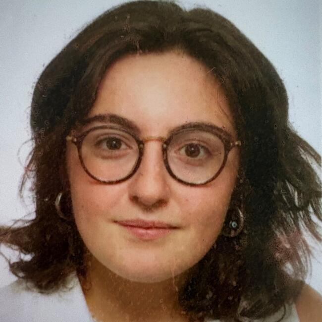 Babysitter in Codogno: Coralie