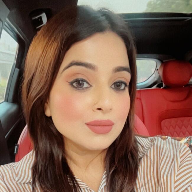 पुणे में बेबीसिटिंग की नौकरी: Avantika