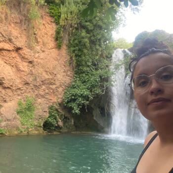 Canguro Villanueva del Ariscal: Carol Rueda