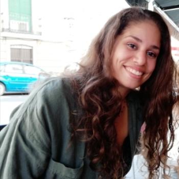 Babysitter Cascais: Carolina