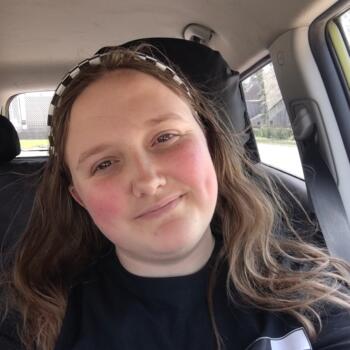 Babysitter in Sedalia: Kaci